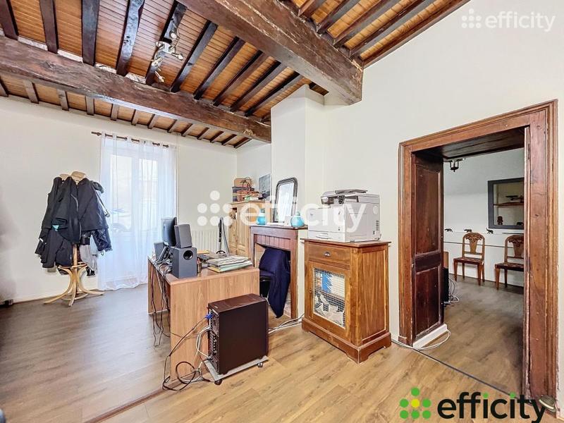 Maison - 220 m² - 9 pièces