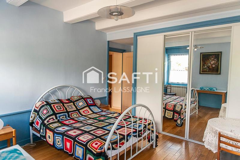 Maison - 387 m² - 15 pièces