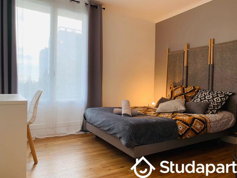 Chambre - 12 m² - 1 pièce