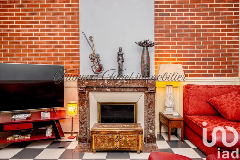 Maison - 200 m² - 7 pièces