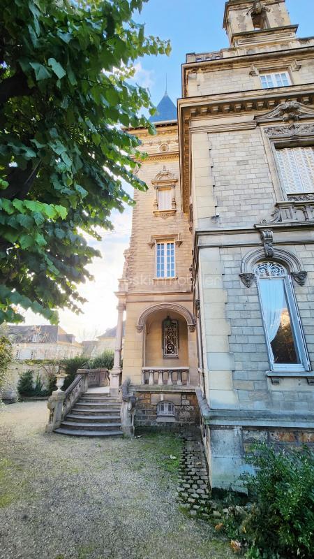 Maison de maîtres - 470 m² - 14 pièces