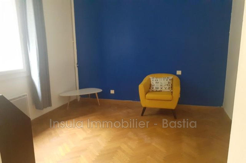 Appartement - 79 m² - 3 pièces