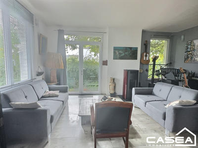 Maison - 102 m² - 5 pièces