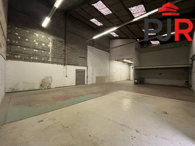 Local d'activités - 250 m²