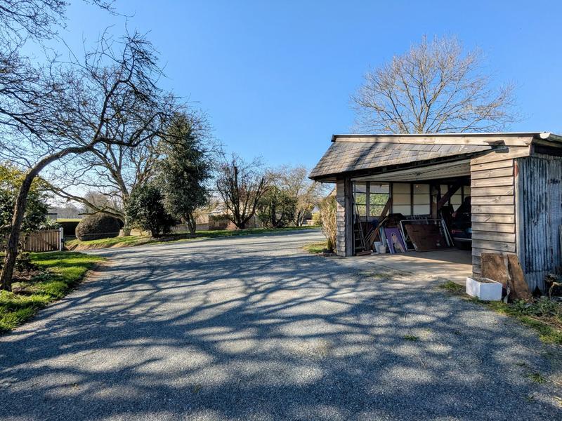 Maison ancienne - 186 m² - 8 pièces