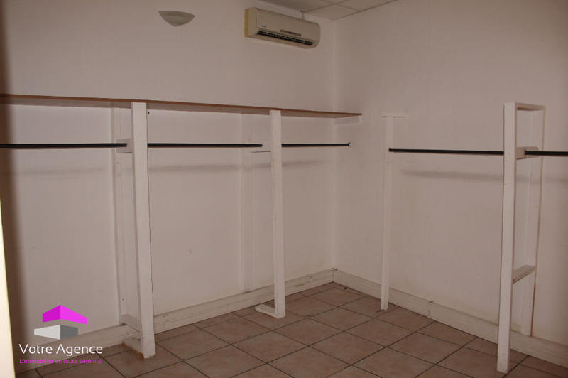 Local commercial - 115 m² - 1 pièce