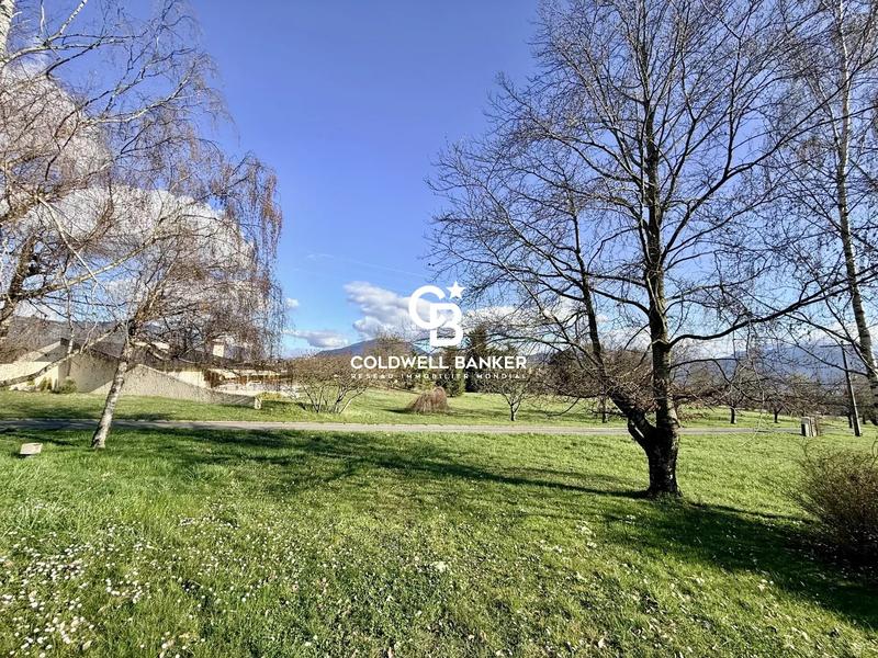 Maison - 250 m² - 7 pièces