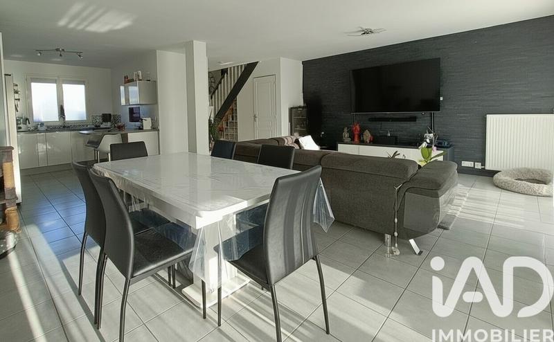 Maison - 97 m² - 6 pièces