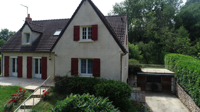 Maison - 185 m² - 10 pièces