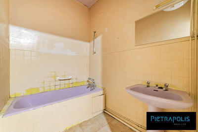 Appartement - 64 m² - 2 pièces