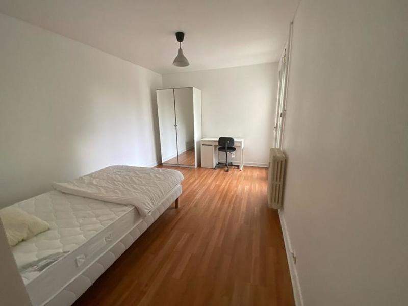 Appartement - 81 m² - 5 pièces