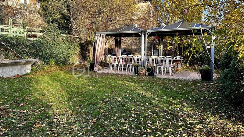 Maison ancienne - 290 m² - 8 pièces