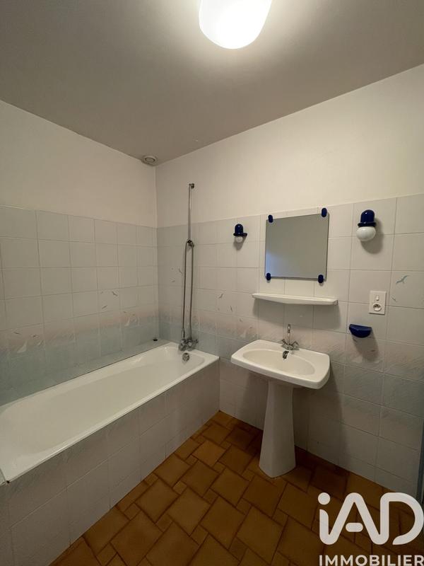 Maison - 281 m² - 11 pièces