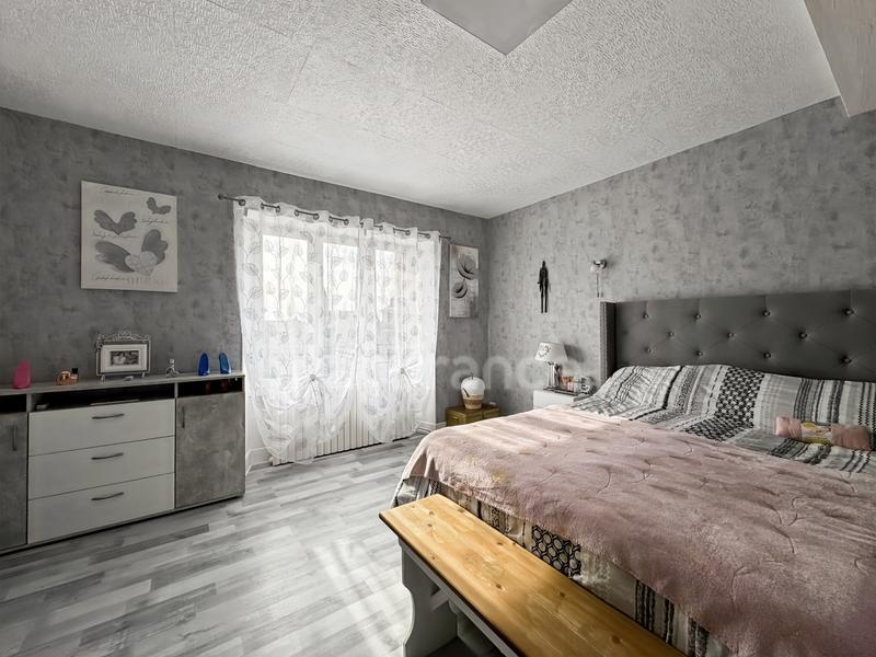 Villa - 210 m² - 7 pièces