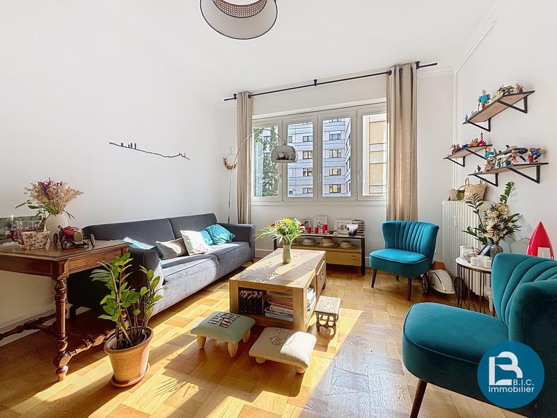 Appartement - 72 m² - 3 pièces