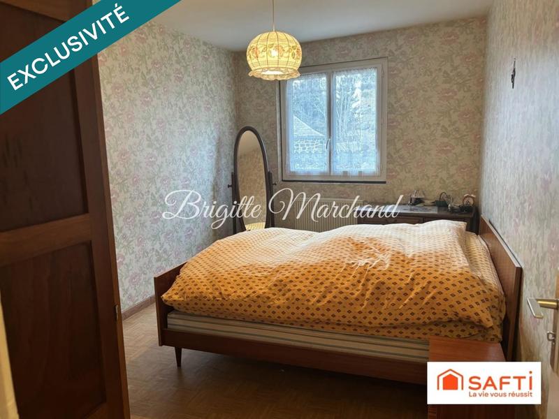 Maison - 230 m² - 8 pièces