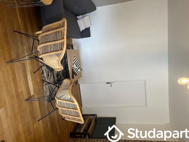 Chambre - 12 m² - 1 pièce