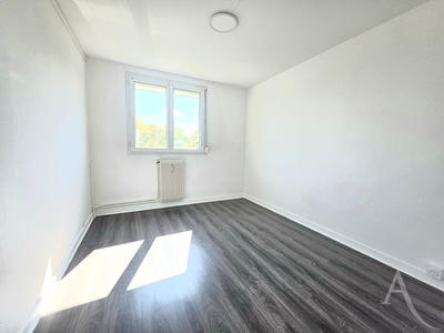 Appartement - 72 m² - 4 pièces