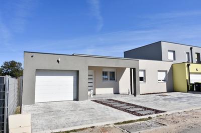 Maison - 103 m² - 5 pièces