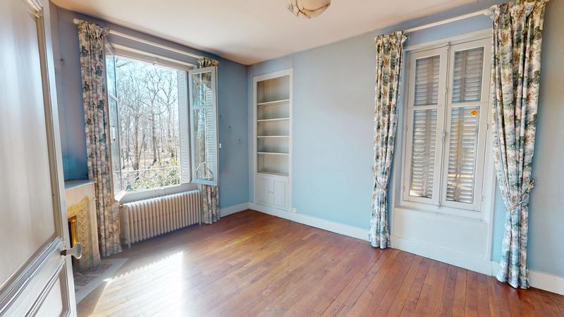 Château - 197 m² - 8 pièces