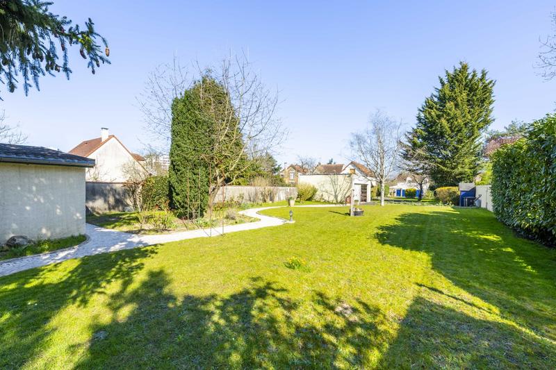 Maison - 178 m² - 7 pièces