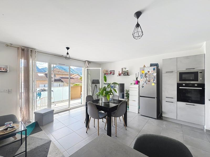 Appartement - 81 m² - 4 pièces