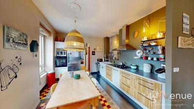 Appartement - 130 m² - 5 pièces