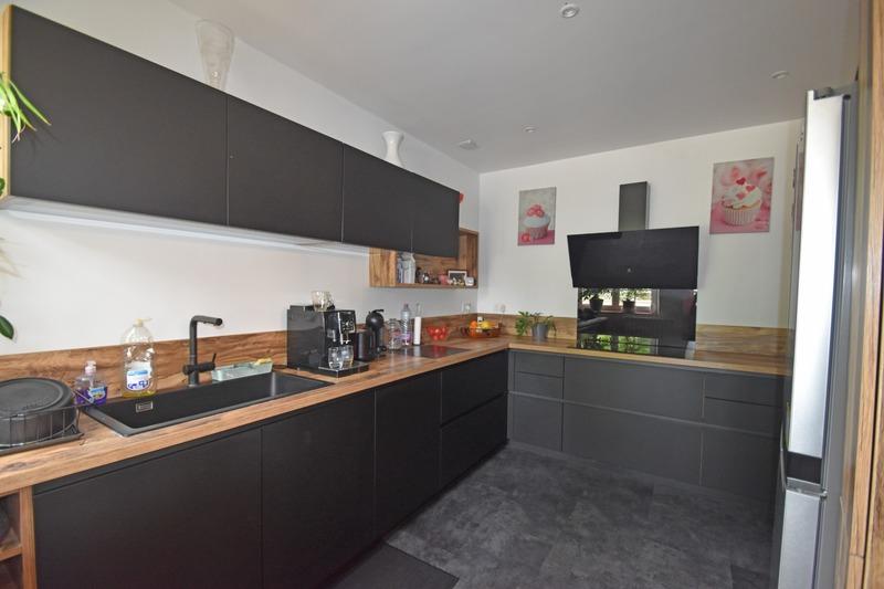 Maison - 232 m² - 8 pièces