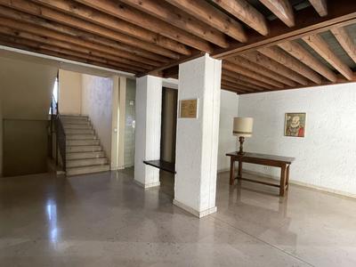 Appartement - 128 m² - 6 pièces