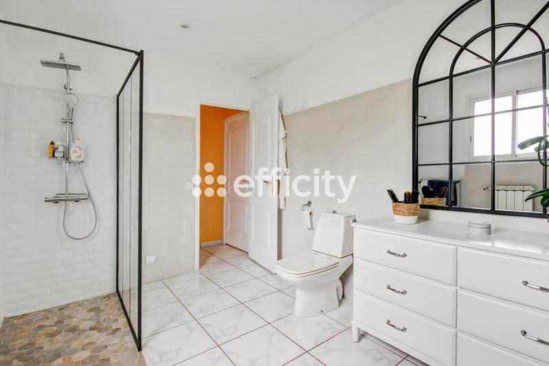 Maison - 145 m² - 6 pièces