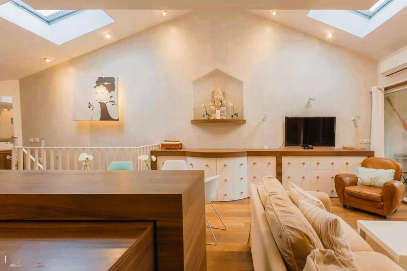 Appartement - 85 m² - 5 pièces