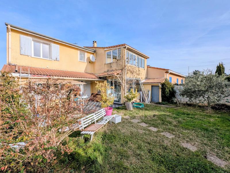 Villa - 153 m² - 7 pièces