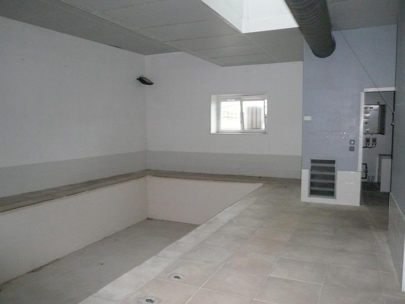 Local commercial - 177 m² - 4 pièces