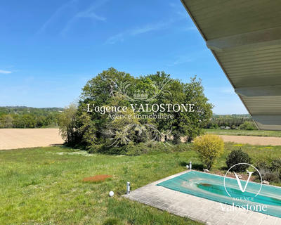 Maison traditionnelle - 172 m² - 5 pièces