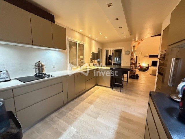 Maison contemporaine - 145 m² - 6 pièces