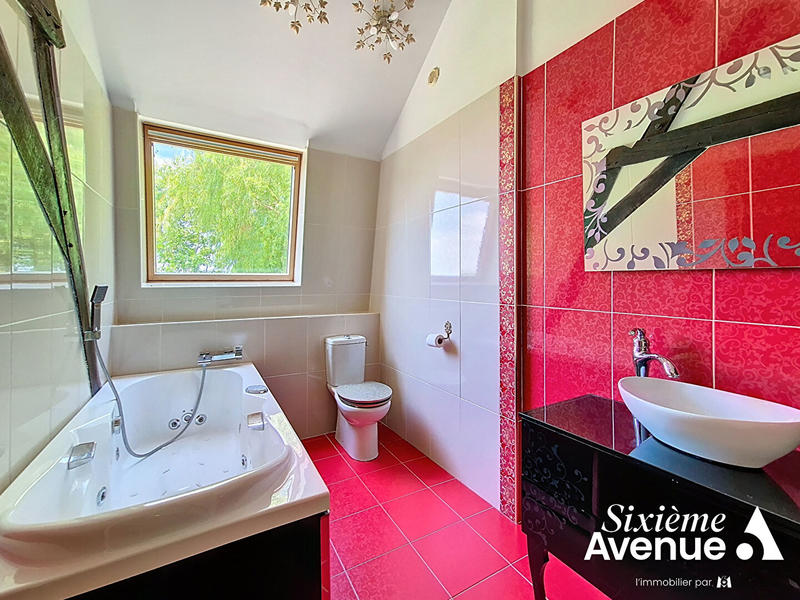 Maison - 265 m² - 6 pièces