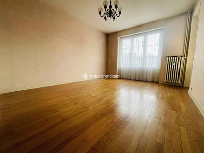 Appartement - 117 m² - 5 pièces