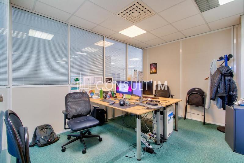 Bureau - 411 m²