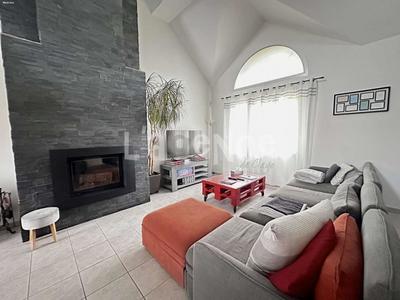 Maison - 160 m² - 7 pièces