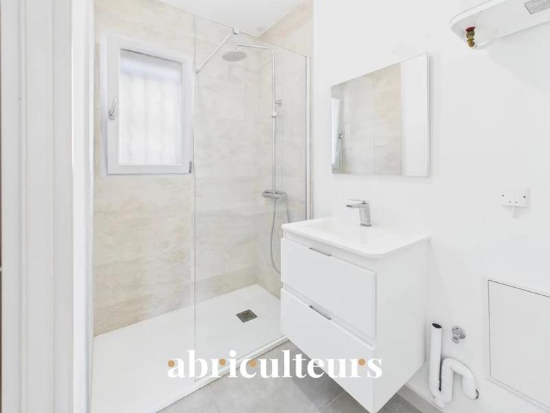 Appartement ancien - 95 m² - 4 pièces