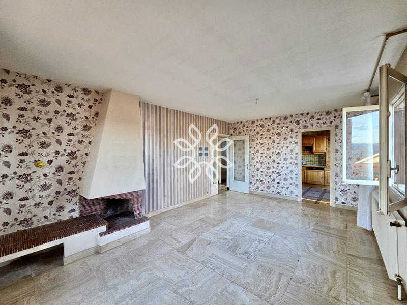 Maison - 146 m² - 9 pièces