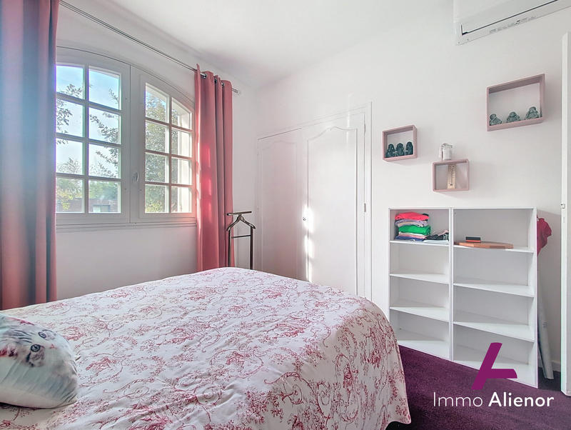 Maison traditionnelle - 160 m² - 6 pièces