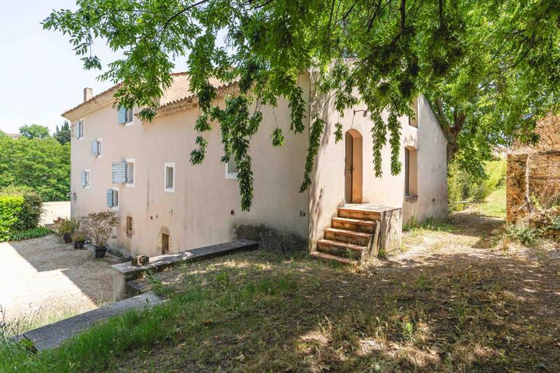 Mas - 445 m² - 10 pièces