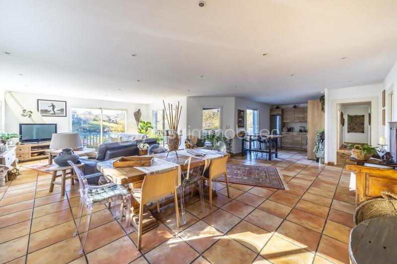 Maison - 158 m² - 5 pièces