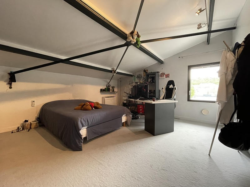 Maison - 300 m² - 7 pièces