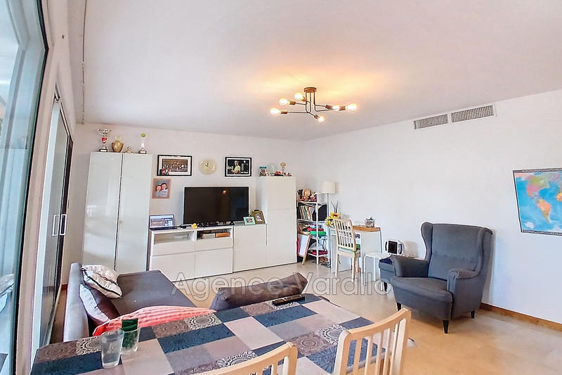 Appartement - 77 m² - 3 pièces