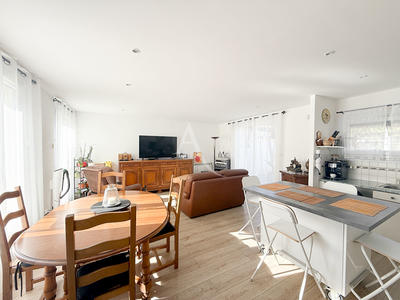 Maison - 97 m² - 5 pièces