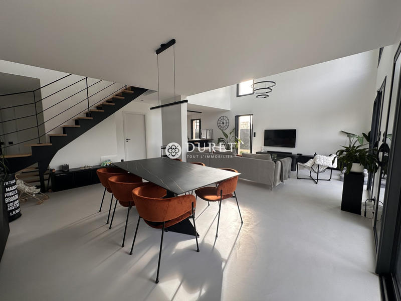 Maison contemporaine - 145 m² - 5 pièces