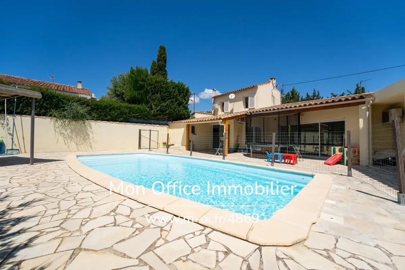 Villa - 205 m² - 7 pièces