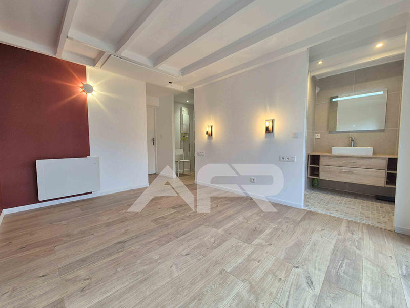 Maison - 164 m² - 7 pièces